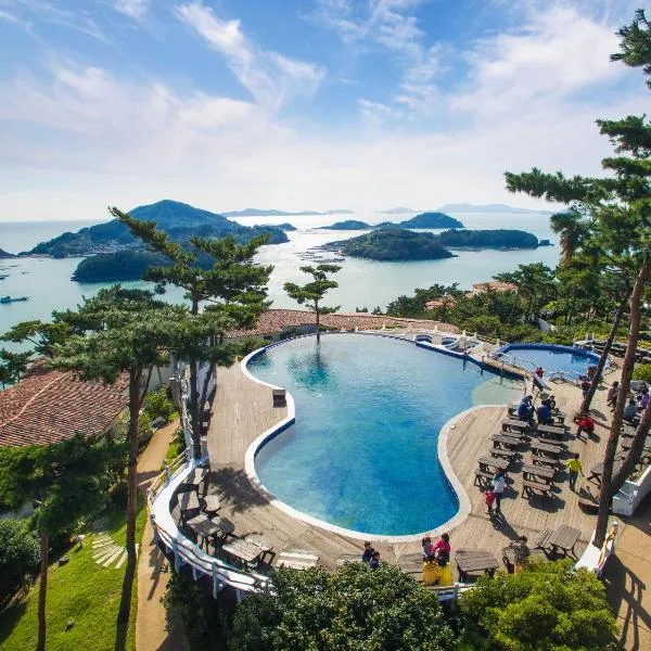 Club ES Tongyeong Resort, hotel v destinaci Tchongjong