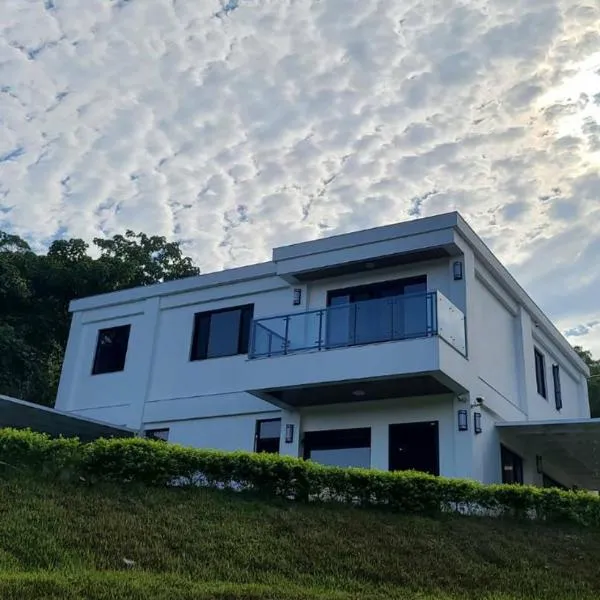 印象莊園包棟民宿,一日一組客人,依人數開房, hotel in Xihu