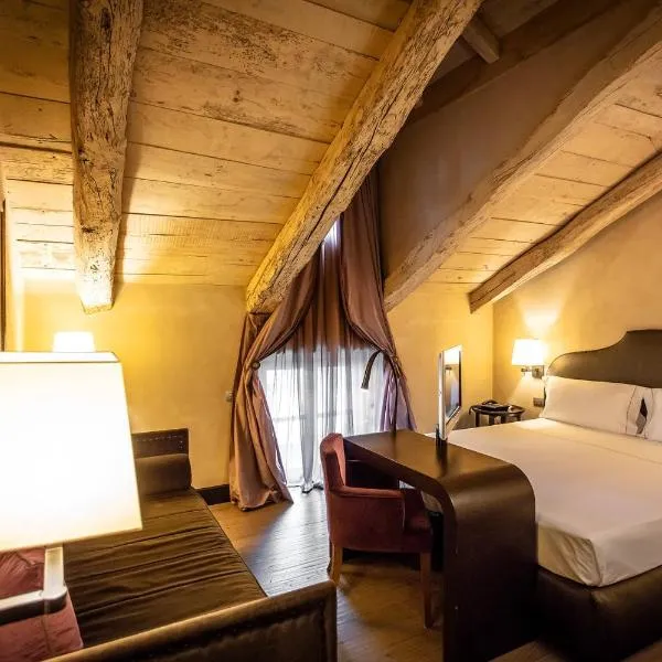 Palazzo Righini, ξενοδοχείο σε Fossano