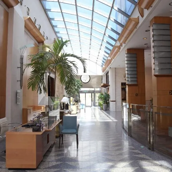 Holiday Inn - Suites Kuwait Salmiya by IHG, Hotel in Kuwait