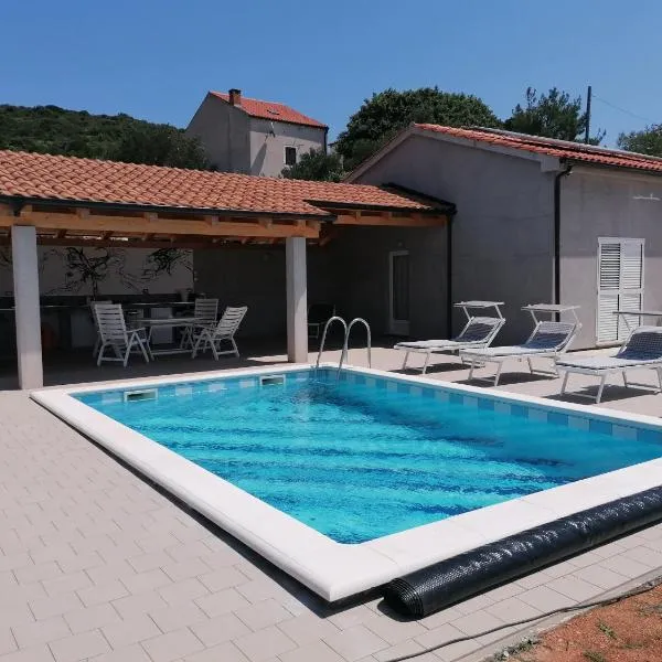 House with pool, hotel a Mali Lošinj (Lussinpiccolo)