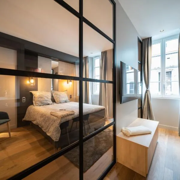 Le Luxury Design de la Vieille Ville, hotell i Annecy