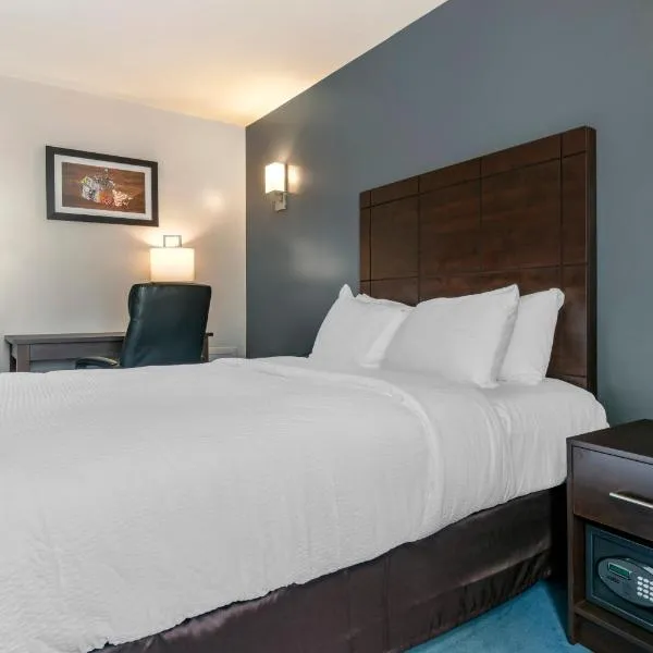 Econo Lodge, hotel in Montreal