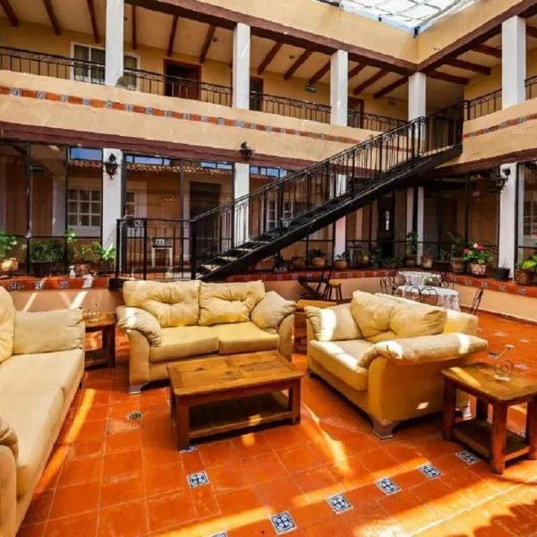 Hotel La Casa de Don Tito, Jocotitlan, хотел в Jocotitlán