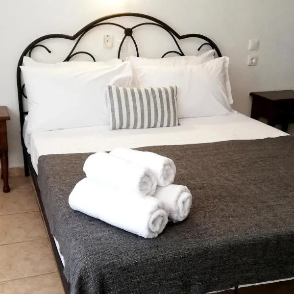 Rigas Apartments, hotel in Skiathos Town