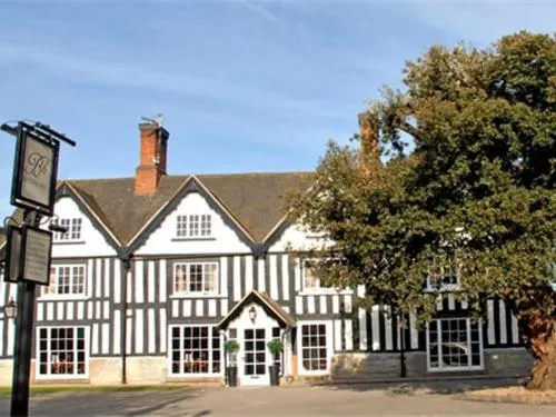 Broom Hall Inn: Stratford-upon-Avon şehrinde bir otel