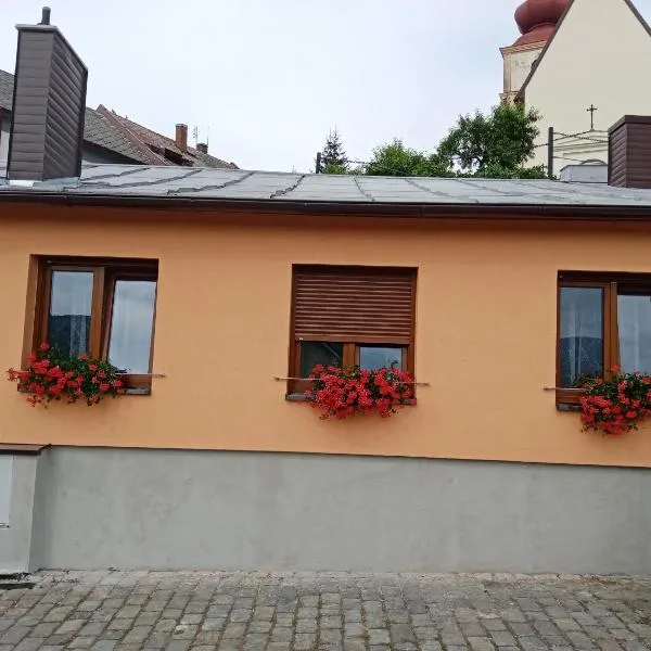 Apartmán pod kostelem, ξενοδοχείο σε Strážov