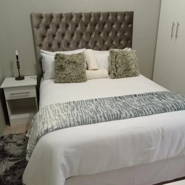 Atholl Heights Home - BnB 2, hotel in Westville