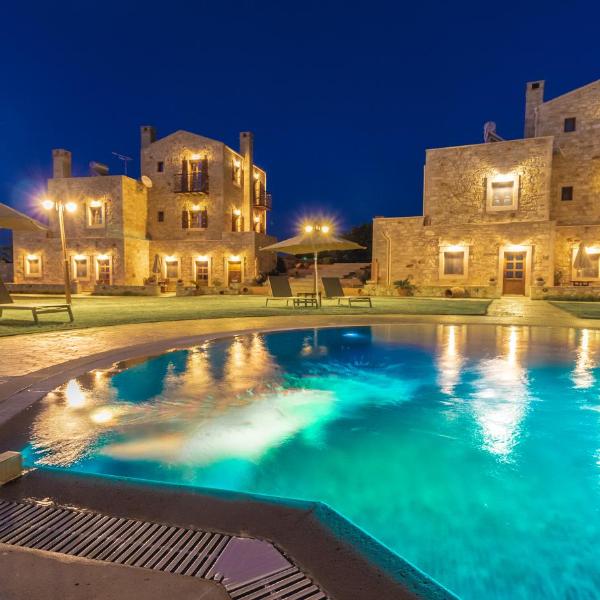 Arodamos Villa with a pool, children's games, and BBQ, perfect for 23 people!