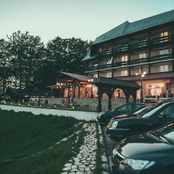 Cabana Trei Brazi, hotel din Predeal