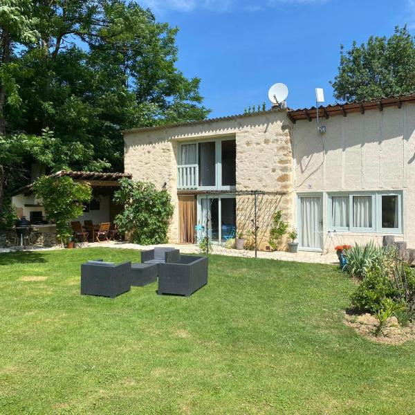 Hameau de Montcabirol - Pyrénées