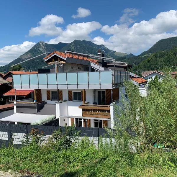 BergFux Ferienhaus - hochwertige Ausstattung, khách sạn ở Sonthofen