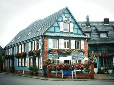 Logis Hotel Aux Comtes De Hanau, hótel í Ingwiller