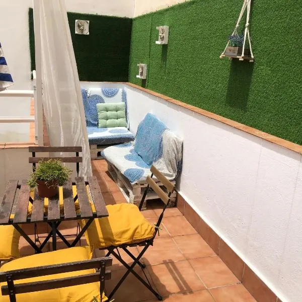 Ílios Apartamentos, hotel v Malaze