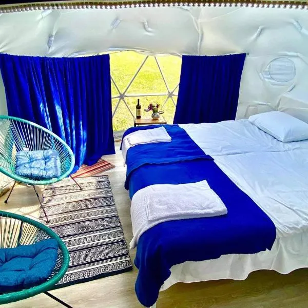 Zeta Camping -Chaukhi View Mountain Retreat, ξενοδοχείο σε Jut'a