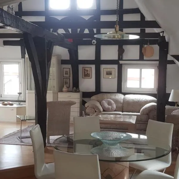 Penthouse Ferienwohnung Boppard Zentrum, sonnige Dachterrasse, hotel in Boppard