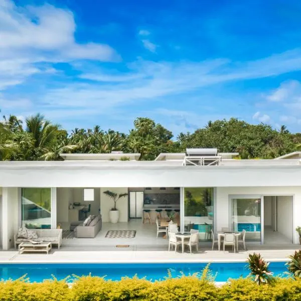 Mama Taras Luxury Villa, hótel í Ngatangiia