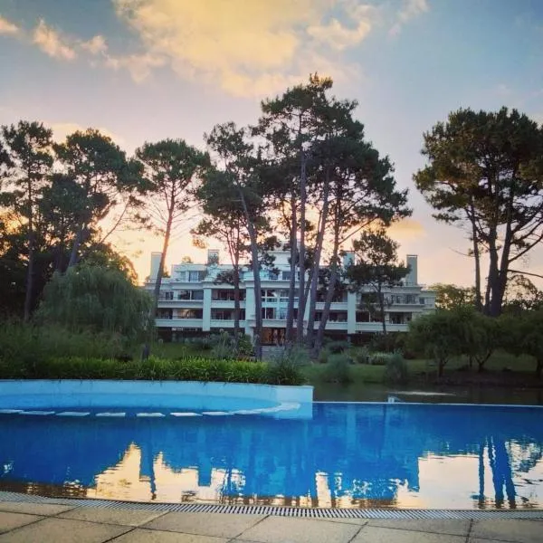 Green Park penthouse 2 dormitorios, hotel in Punta del Este