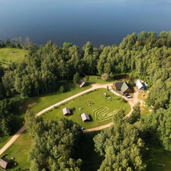 Akmens sala, hotel u gradu 'Vecpiebalga'