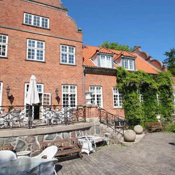 Sauntehus Castle Hotel, hotel v destinaci Hornbaek