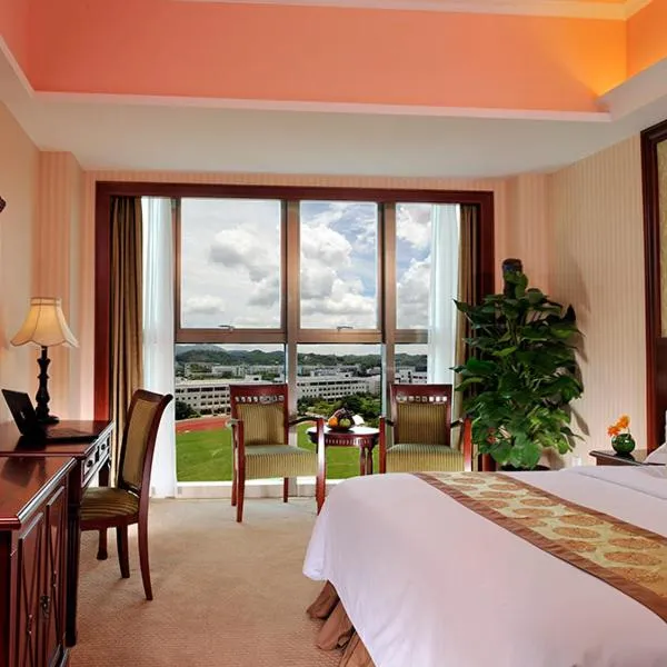 Vienna Hotel - Shenzhen Higher Education Mega Center, hotel in Shenzhen