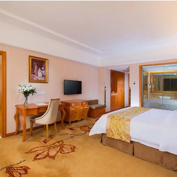 Vienna Hotel Changde Wuling Avenue, hotell i Changde