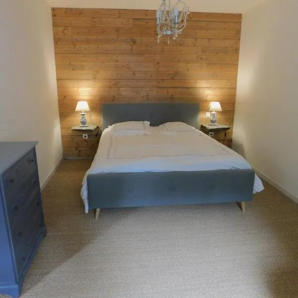 Chez Pascale & Christian, hotel v destinaci Langoat