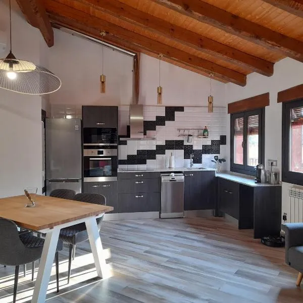 Pati de Cal Espardenyer, hotel em Vallbona de les Monges