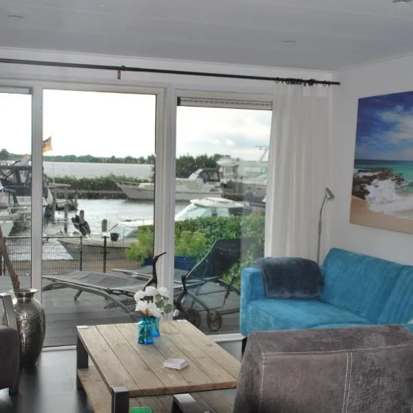 Chalet Veluwemeerzicht Elburg, hotel v destinaci Biddinghuizen