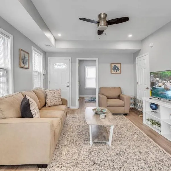 Dave and Busters, Outlets, Convention Center across street w Parking - Sleeps 15, hotel v destinaci Atlantic City