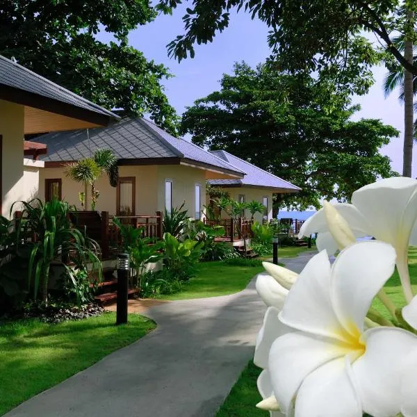 Promtsuk Buri, hotel v Lamai Beach