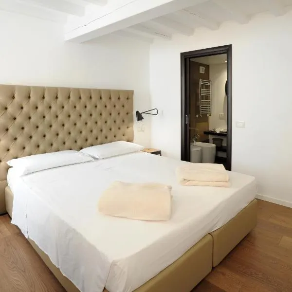 Opera 11 r&b, hotel in Parma
