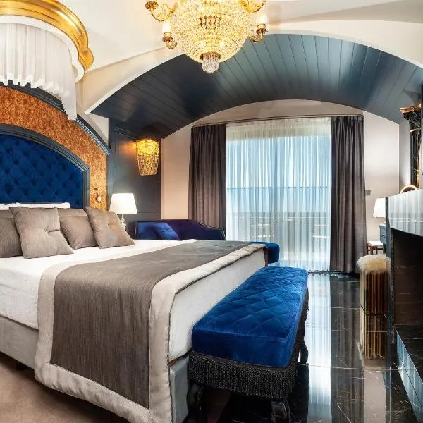 TNR Otel & Spa, hotel in Kusadası