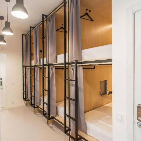 CAPSULE HOTEL & HOSTEL, hotel in Kharkiv