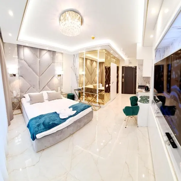 Adonis Beach、シフィノウイシチェのホテル