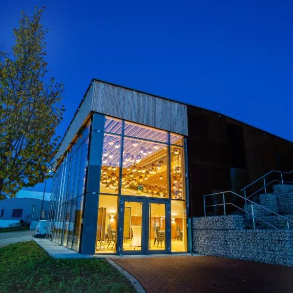 Ökohotel aus Holz Alea Eco, hotel in Pfaffenhofen an der Ilm