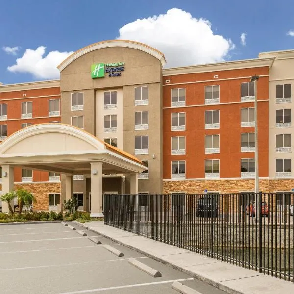 Holiday Inn Express Hotel & Suites Largo-Clearwater by IHG, hotel in Largo