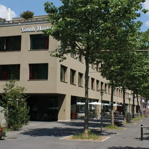 Interlaken Youth Hostel, hotel in Interlaken