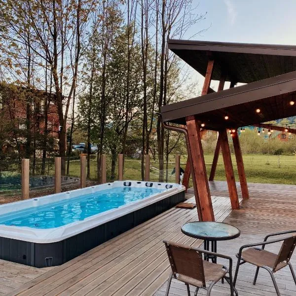 KLEN Family, ξενοδοχείο σε Mykulychyn