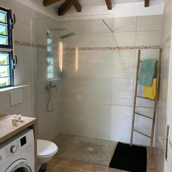 LeNid, hotel v destinaci Le Gosier