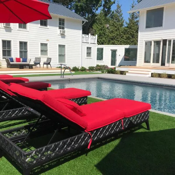 Seven Resort Style Inn near Beach, hotel din Shelter Island Heights