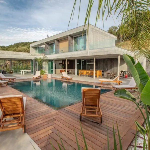 VILLA ALBA ROSULA、アジャクシオのホテル