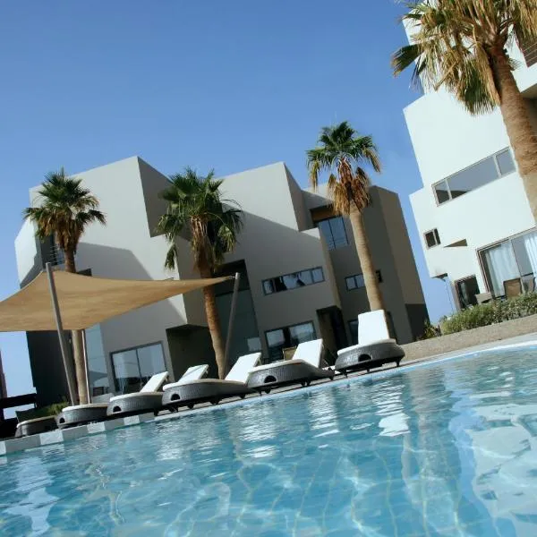 SeaLoft Villas, hotel in Manama