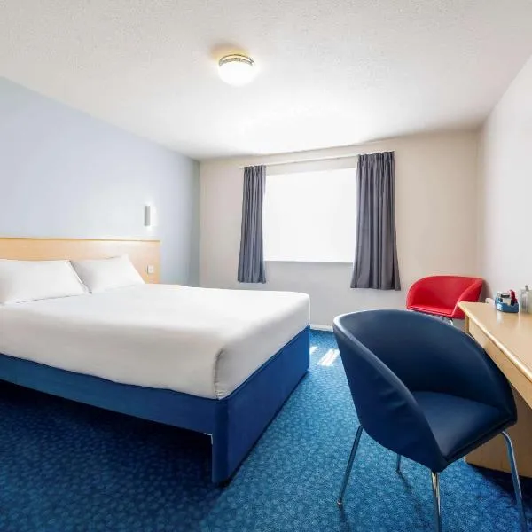 go2 Dundee Camperdown Hotel free car park, hotel in Dundee