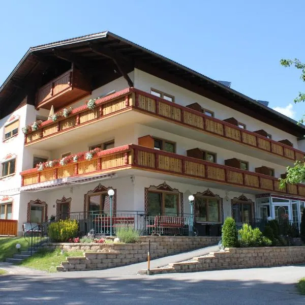 Hotel Garni Waldhof - Wohlfühlen am Lech，位于施坦察赫的酒店