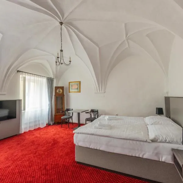 Hotel Třebovská restaurace, hotel di Moravská Třebová
