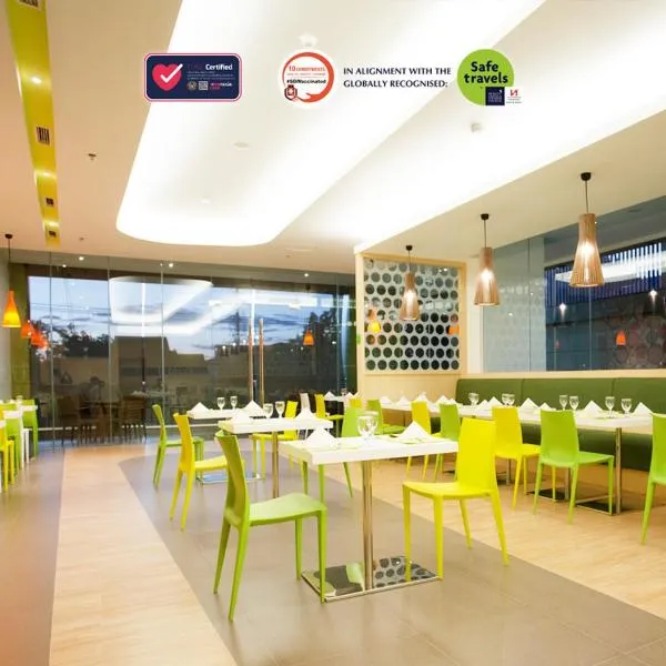 Zest Jemursari by Swiss-Belhotel International，位于泗水的酒店