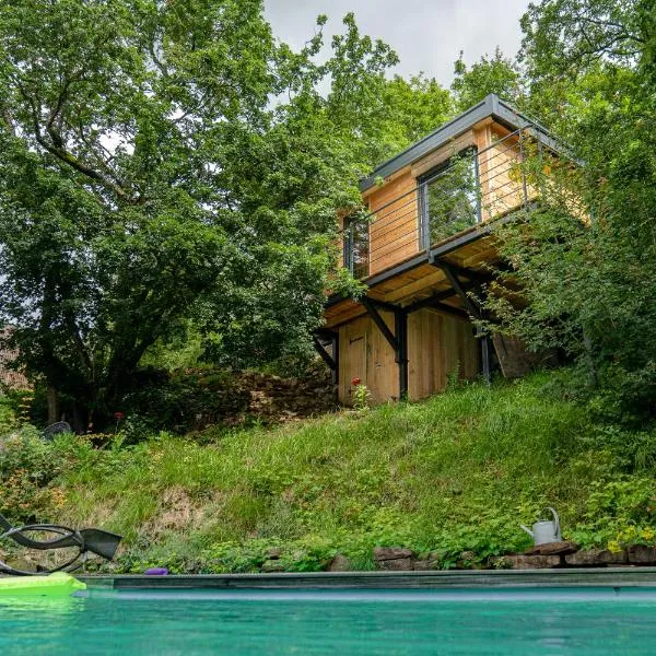 Le Moonloft insolite Tiny-House dans les arbres & 1 séance de sauna pour 2 avec vue panoramique, Hotel in Osenbach