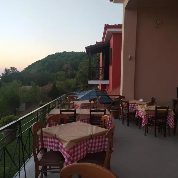 HOTEL ΗΩ (ΞΕΝΩΝΑΣ ΤΣΙΑΧΡΗΣ), hotel in Morfovoúnion
