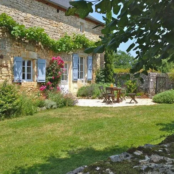 Gîte écologique en vallée de la Dordogne Lotoise, hotel in Gignac